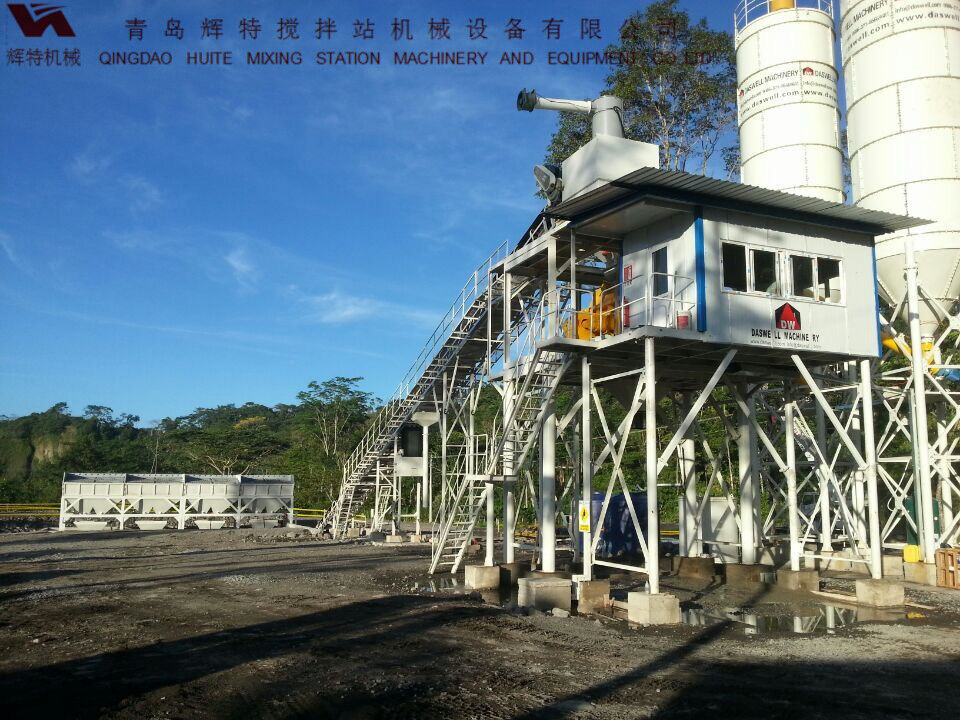 輝特混凝土攪拌站HZS90攪拌臂布置合理，攪拌性能強
